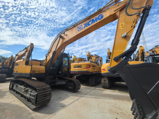 Гусеничный экскаватор XCMG XE335G